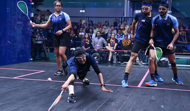 19. Asya Oyunları'nda Malezya ve Hindistan arasında Squash Karışık Çiftler Finali oynandı