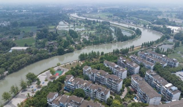 Çin'de Kasım ayında konut fiyatları düştü