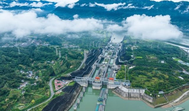 Çin'in Üç Boğaz Barajı'ndan taşınan yük hacmi 160 milyon tona ulaştı