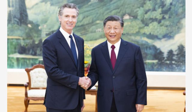 Xi, ABD'nin Kaliforniya Valisi Gavin Newsom ile görüştü