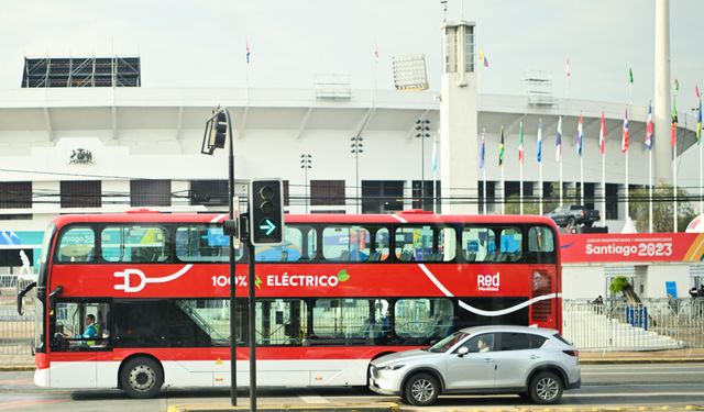 Çin yapımı elektrikli otobüsler Santiago'da hizmete girdi