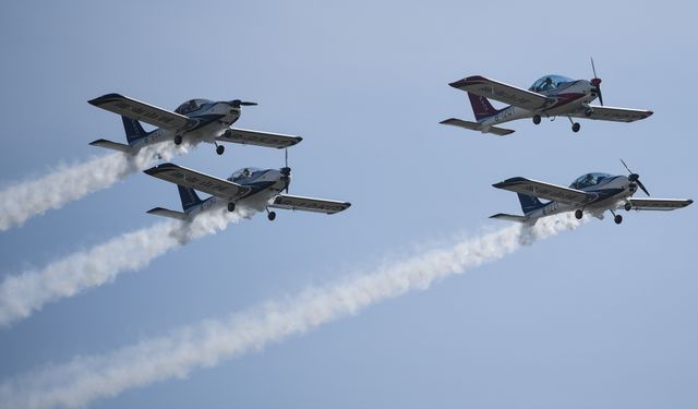 Çin'in Zhuhai kentinde 2023 Asya Hava Gösterisi düzenlendi