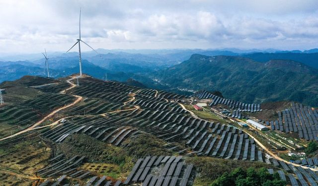 Çin'in kurulu yenilenebilir enerji kapasitesi Ocak-Ekim döneminde arttı