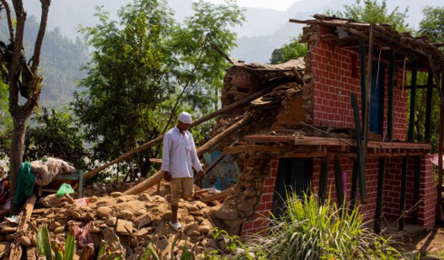 Nepal'de meydana gelen depremde ağır can ve mal kaybı yaşandı