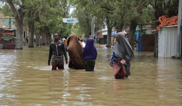 Çin, Somali'deki sel mağdurları için 140.000 dolar bağışta bulundu