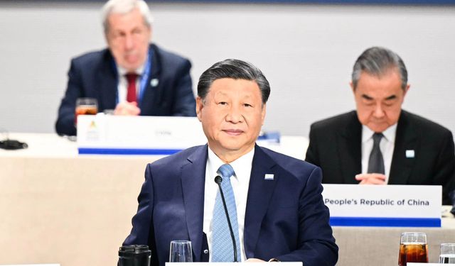 Xi, APEC toplantısı sırasında gayriresmi diyalog ve çalışma yemeğine katıldı