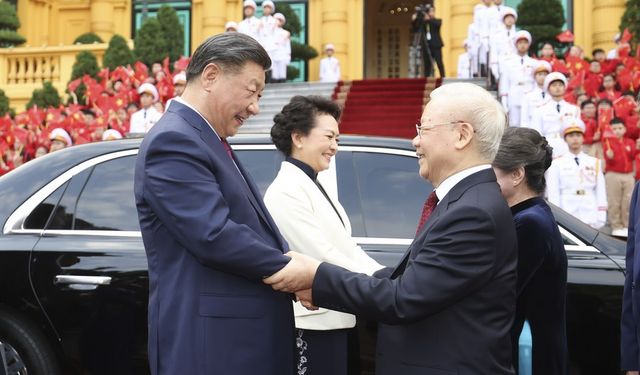 Xi: Çin ve Vietnam dostane işbirliği yolunda kararlılıkla ilerlemeli