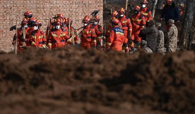 Çin'de meydana gelen depremde ölü sayısı 148'e yükseldi