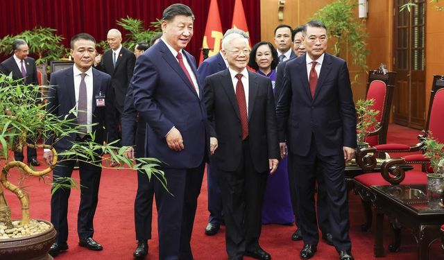 Xi: Çin ve Vietnam denizdeki meseleleri işbirliği fırsatına dönüştürmeli