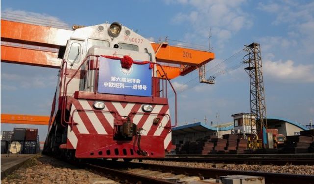 Shanghai'dan 2023'te 100 Çin-Avrupa yük treni geçti