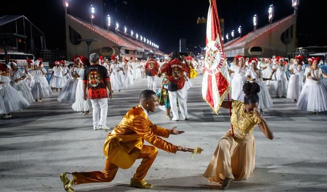 Brezilya'da Rio Karnavalı için teknik provalar başladı