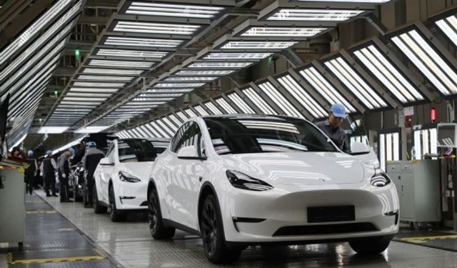 Tesla, Çin'deki 1,6 milyondan fazla aracını geri çağırıyor