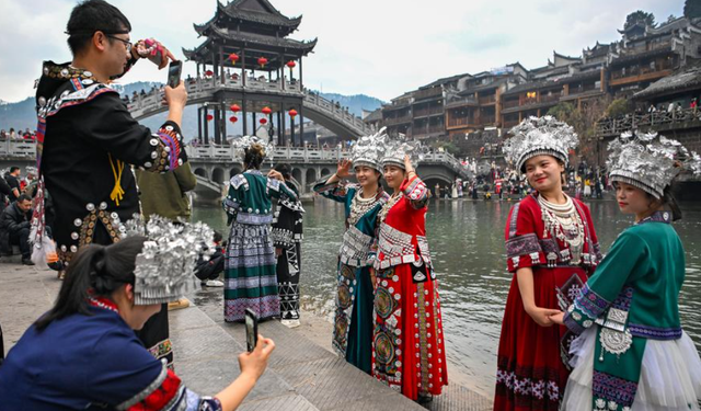 Çin'de Bahar Bayramı tatili sırasında turizm patlaması yaşanıyor