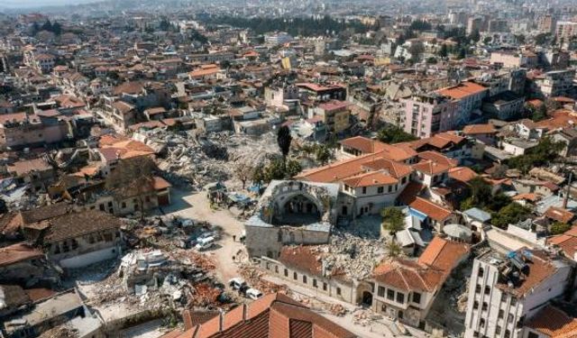 Hatay Belediye Başkanı Savaş: Şehrimizi yeniden inşa etmek zaman alacaktır