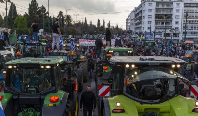 Yunanistan'da çiftçiler artan üretim maliyetlerini protesto etti