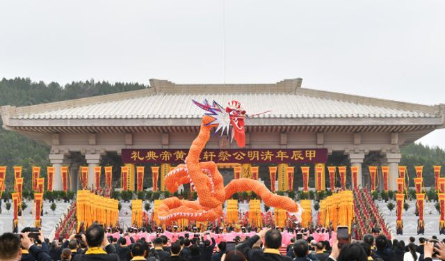 Çin'de Qingming Festivali'nde Sarı İmparator anıldı