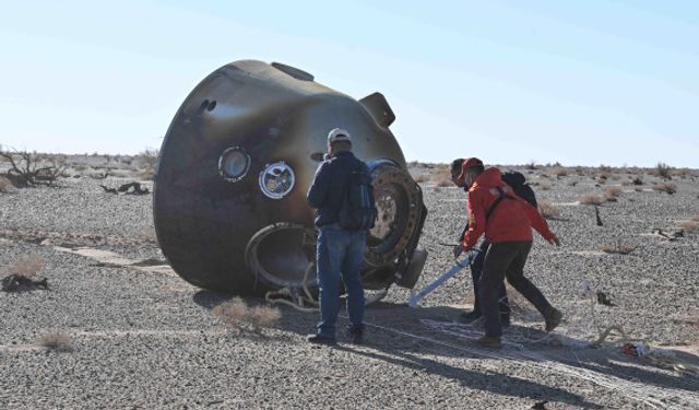 Çin'in Shenzhou-17 mürettebatlı uzay aracının dönüş kapsülü Dünya'ya indi