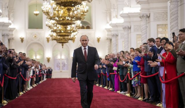 Putin, Rusya Devlet Başkanı olarak yemin etti