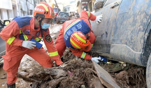 Şiddetli yağışlar Çin'in doğusu ve güneyinin pek çok bölgesini etkisi altına aldı