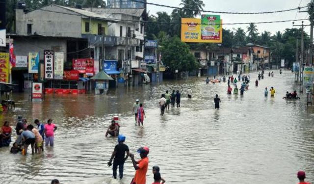 Sri Lanka'daki sel felaketinde 12 kişi hayatını kaybetti