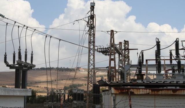 İsrail, Lübnan'ın Marjayoun elektrik santralini vurdu