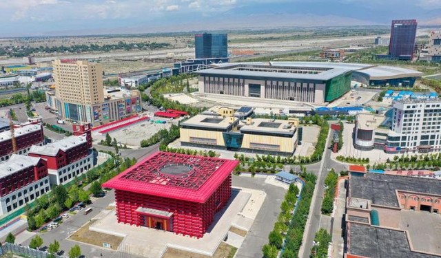 Çin'in Xinjiang bölgesinin dış ticareti Ocak-Temmuz döneminde yaklaşık yüzde 40 arttı