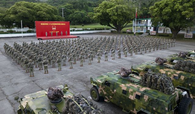 Çin Halk Kurtuluş Ordusu'nun Hong Kong Garnizonu'nda görev değişim töreni düzenlendi