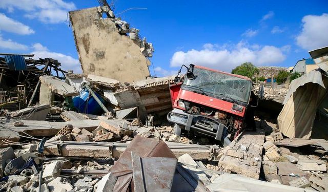 İsrail, Lübnan'ın güneyine hava saldırısı düzenledi: 10 ölü, 3 yaralı