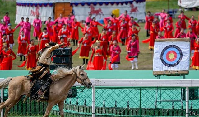 Nadam şenlikleri, Çin'in İç Moğolistan Özerk Bölgesi'nde çeşitli etkinliklerle başladı