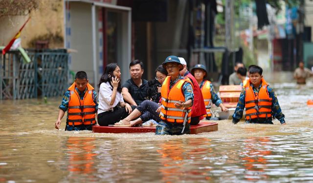 BM, Yagi Tayfunu'nun yol açtığı geniş çaplı yıkıma karşı Vietnam'a 2 milyon dolar tahsis etti