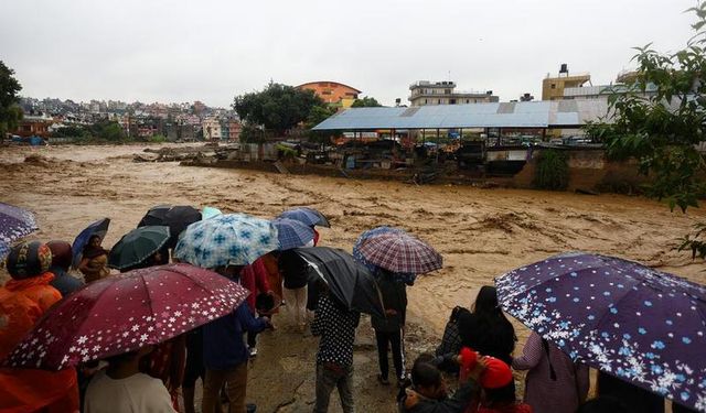 Nepal hükümeti selde ölen 205 kişinin ailelerine tazminat ödeyecek