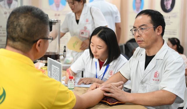 Ningxia Yaşlılara Hizmet Fuarı ve Konferansı Çin'in Yinchuan kentinde başladı