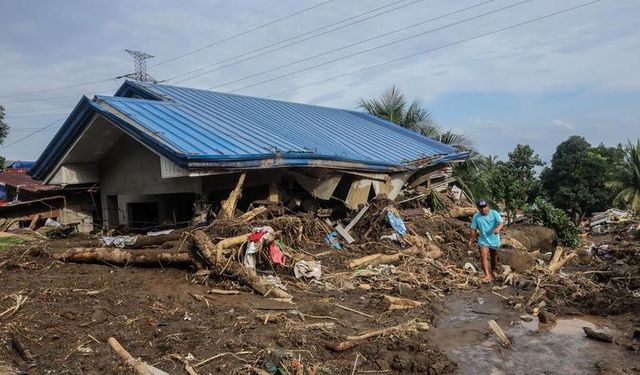 Filipinler'de Trami Tropik Fırtınası nedeniyle 81 kişi hayatını kaybetti