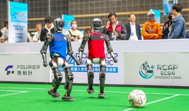 Çin'de robotlar için futbol müsabakası düzenlendi