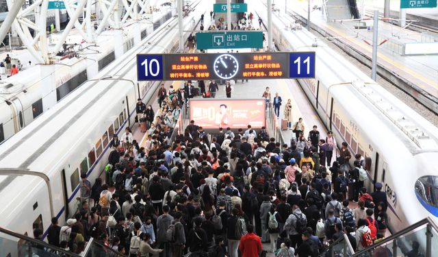 Çin'de Ulusal Gün tatili sonrası dönüş yoğunluğu yaşanıyor