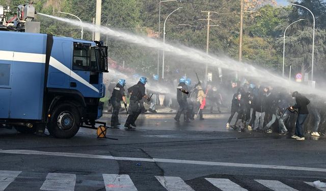 Roma'da Filistin'e destek gösterisi düzenlendi