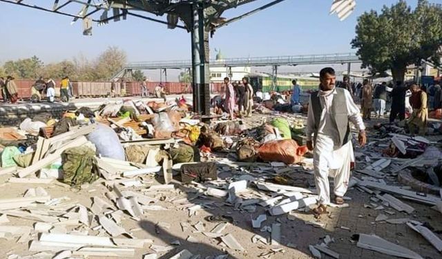 Pakistan'da tren istasyonunda patlama: En az 20 ölü, 53 yaralı