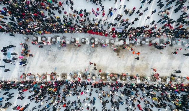 Çin'in kuzeyindeki Harbin'de 5. Buz Toplama Festivali başladı