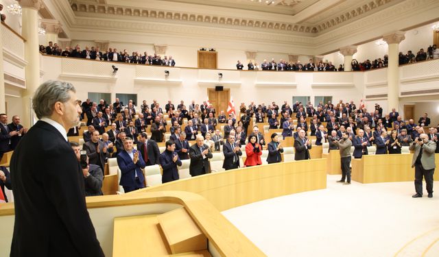 Gürcistan'ın yeni cumhurbaşkanı Mikheil Kavelaşvili oldu