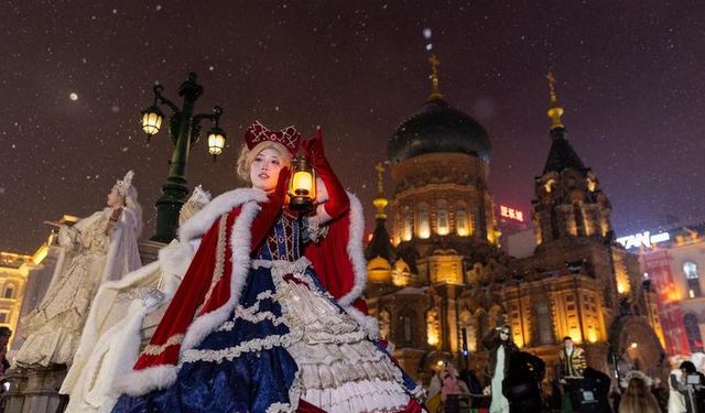 Çin'in Harbin kenti etkileyici manzaralarıyla kış turizmine yön veriyor