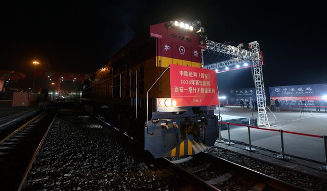 2025'in ilk Çin-Avrupa yük treni Çin'in Xi'an kentinden yola çıktı