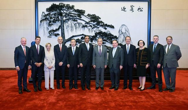 Çin Dışişleri Bakanı Wang, ABD-Çin İş Konseyi heyetiyle görüştü