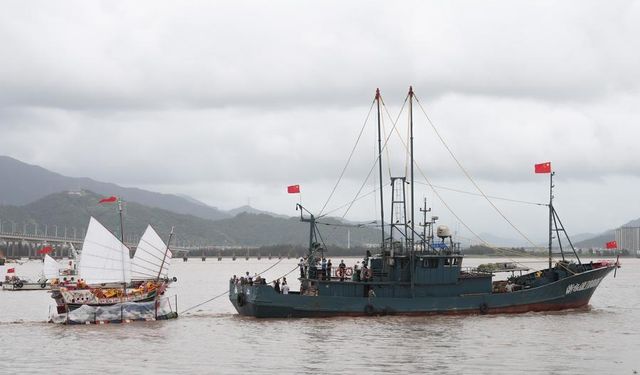 Çin'in Taizhou kentinde Çin takviminin Büyük Sıcak günü törenle kutlandı