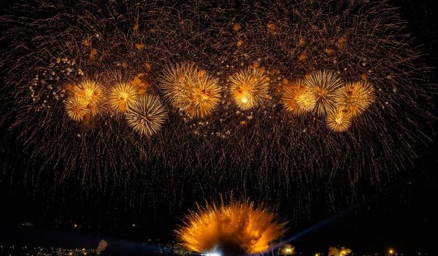 2025 Dünya Oyunları kapanış töreni havai fişek gösterileri eşliğinde sona erdi