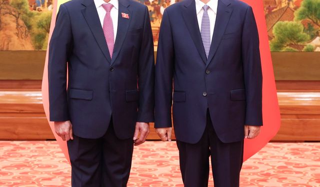 Çin Ulusal Halk Kongresi Daimi Komitesi Başkanı Zhao, Vietnam Ulusal Meclisi Başkan Yardımcısı ile görüştü