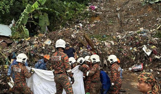 Malezya'da sel nedeniyle tahliye edilenlerin sayısı 21.000'i geçti