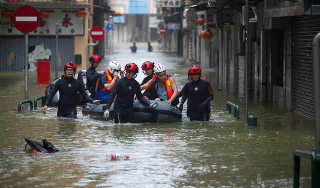 Çin'in Makao bölgesinde Ragasa Tayfunu nedeniyle en yüksek seviye alarm verildi