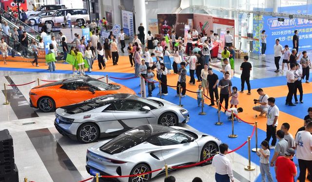 Çin'in Changsha kenti otomotiv pazarını canlandırmak amacıyla özel etkinlik düzenledi