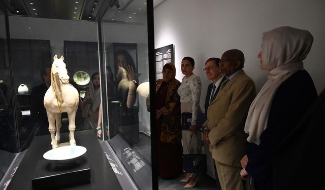 Kuveyt'te açılan Çin sergisi 'Uzak ve Yakın', iki ülke arasındaki tarihi bağlara ışık tutuyor