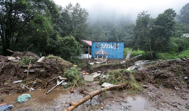 Meksika'daki şiddetli yağış ve sellerde hayatını kaybedenlerin sayısı 64'e yükseldi